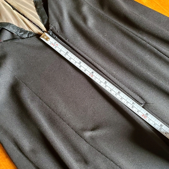 Stunning Sequin Backless Trumpet Dress 🖤 - Picture 15 of 16